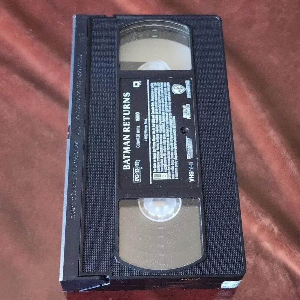 Batman Returns - 1992 - VHS tape. Danny DeVito, Michael Keaton
